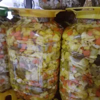 ترشی مخلوط درشت و ریز و آب گوجه|عمده‌فروشی|تهران, میدان میوه و تره‌بار مرکزی|دیوار