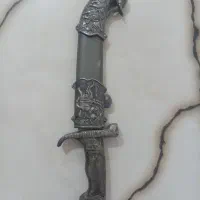 خنجر قدیمی|کلکسیون اشیاء عتیقه|تربت‌حیدریه, بهزیستی|دیوار