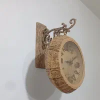 ساعت دیواری در حد نو