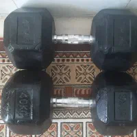 یک جفت دمبل 40کیلویی شش ضلعی