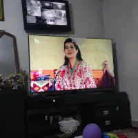 تلویزیون ال جی ۶۵ اینچ معاوضه با گوشی|تلویزیون و پروژکتور|تهران, هفت حوض|دیوار