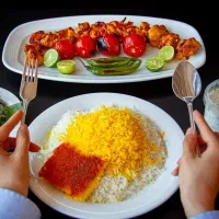 آشپز ماهر  ، کمک آشپز و سرویس زن و گارسون ، منشی