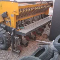 یک دستگاه ردیفکار سه منظوره کشت صنعت همدان|ماشین‌آلات صنعتی|رامشیر, |دیوار