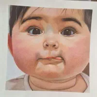 نقاشی چهره با مدادرنگی