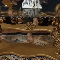 گل میز چوبی با صفحه شیشه ای