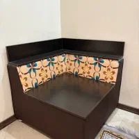 میز کنج آشپزخانه شیک و کمجا سالم و تمیز