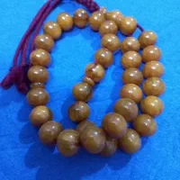 تسبیح سندلوس رگه دار کهنه آلمان ۸۰گرم به قیمت|جواهرات|تهران, خانی‌آباد|دیوار