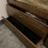 سرویس خواب دو نفره|تخت و سرویس خواب|اندیشه, اندیشه فاز ۴|دیوار