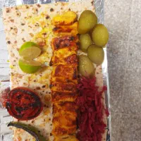 به یک نفر  خانمجهت تحویل غذا ظهر  وصندوقداری شب