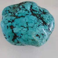 سنگ فیروزه بزرگ