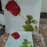 تعدادی ظروف چینی و بلور