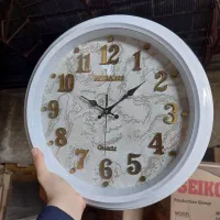 ساعت دیواری قیمت مناسب