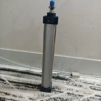 جک پنوماتیک ۳۰۰*۵۰  sc