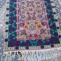 قالی گل رز