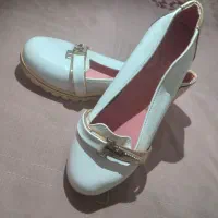 کفش بچگانه نو