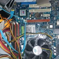 مانیتور و کیس و رک کامپیوتر|رایانه رومیزی|نجف‌آباد, ولیعصر|دیوار