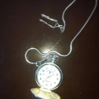 ساعت اویز کت