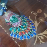 طاووس خوش رنگ زیبا. برنزی