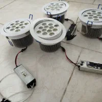 لامپ ۱۲ وات درون کار|لامپ و چراغ|پیشوا, |دیوار