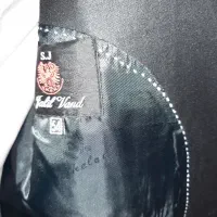 کت و شلوار|لباس|فردیس, منظریه|دیوار