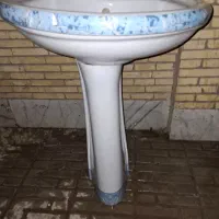 روشویی رنگ سفید و آبی