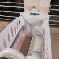 تخت نوزاد همراه تشک اسفنجی|تخت و سرویس خواب|تهران, باشگاه نفت|دیوار