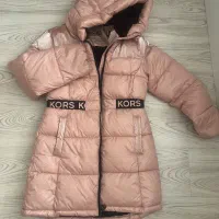 کاپشن و کفش دخترانه