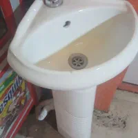 روشویی با شیرآلات