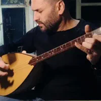 صدف دار حاشیه دار دسته کوتاه