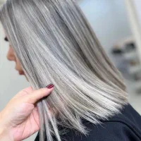 آموزش و انجام خدمات رنگ و لایت