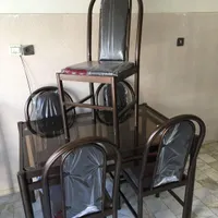 میز صندلی رستورانی بادوام باشیشه و ۴عدد صندلی|میز و صندلی غذاخوری|تهران, حسن‌آباد|دیوار