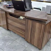 میز کار و اداری در حد نو