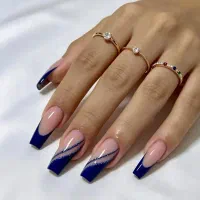 تخفیف کاشت ناخن و اموزش ناخن درایام محرم وصفر