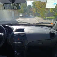 تیبا سفید مدل 98|خودرو سواری و وانت|مشهد, شیرودی|دیوار