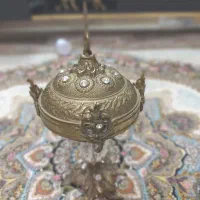 شکلات خوری برنزی، سنگین تمیز و سالم.