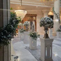 منشی خانم دفتر باغ تالار