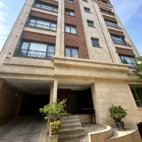 ۱۲۸ متر ظفر ** بلوار ارش ** ۳ ساله