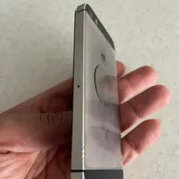اپل iPhone SE با حافظهٔ ۶۴ گیگابایت|موبایل|اصفهان, خواجو|دیوار