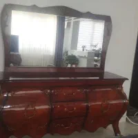 آینه کنسول و زیر تلویزیونی سلطنتی