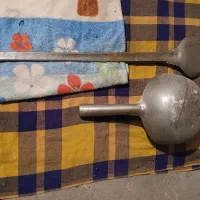 کفگیر و آب برگردان بزرگ اشپزی سایز ۲۰ قدیمی .|ظروف پختوپز|اراک, |دیوار