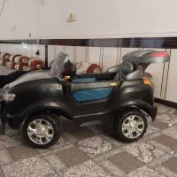 ماشین شارژی کودک در حد نو