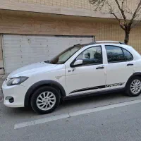 کوییک R سفید مشکی 1400