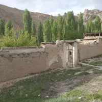 فروش زمین با ملک قدیمی در فیروزکوه