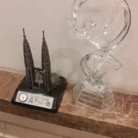 دوعدد مجسمه تزیینی