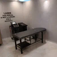 دستگاه حرفه آیی لیزر پلاتینیوم پلاس همراه با مشتری