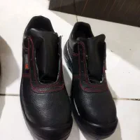 کفش ایمنی  یحیی. بادوام|کیف، کفش، کمربند|فردیس, شهرک ۱۱۰|دیوار