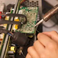 تعمیر تخصصی ups و استابلایزر،اینورتر|خدمات پیشه و مهارت|رشت, سعدی (تختی)|دیوار