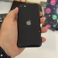 آیفون se 2020