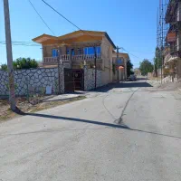 زمین ۲۰۰ متر