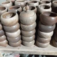 سینی چوبی|ظروف سرو و پذیرایی|قم, قلعه صدری|دیوار